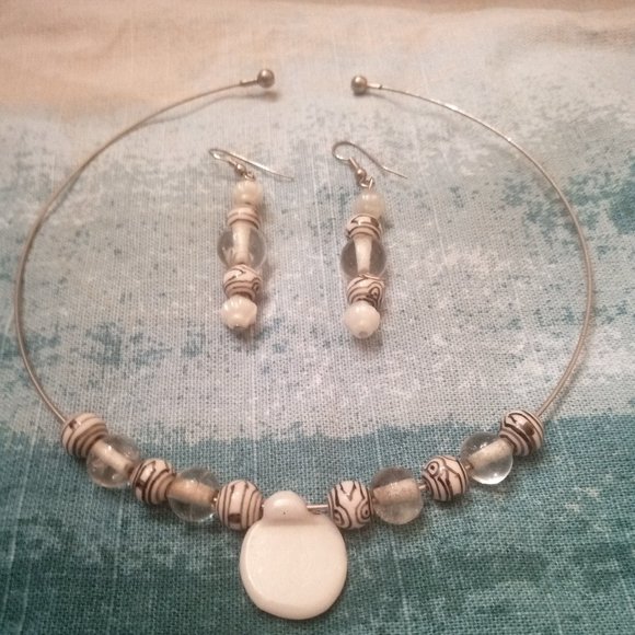 Hand Crafted Jewelry - Handcrafted Necklace & Earrings Set in White & Brown